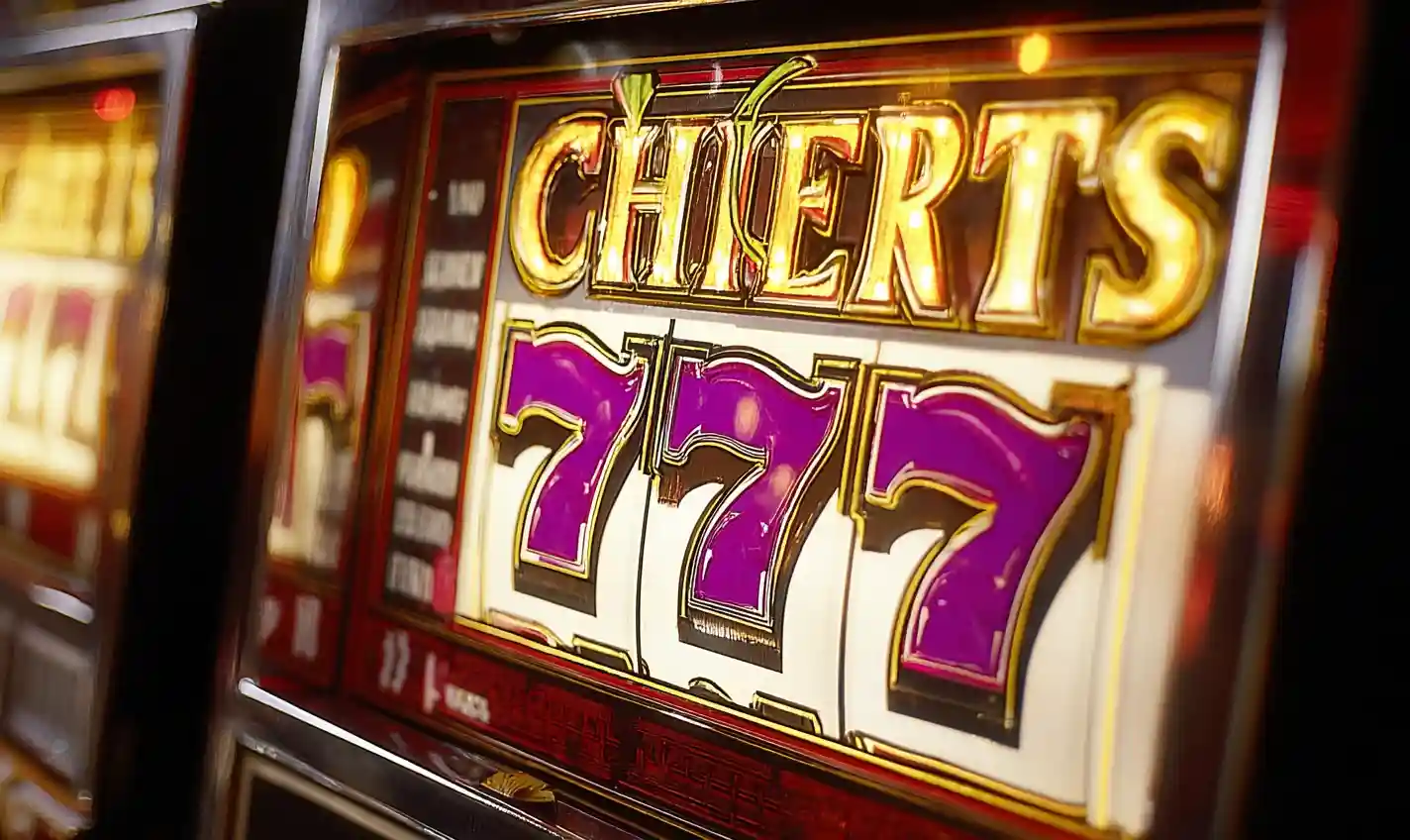 best time to play online slots uk